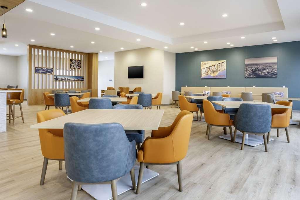 Comfort Inn & Suites Newark Liberty International Airport Restoran gambar