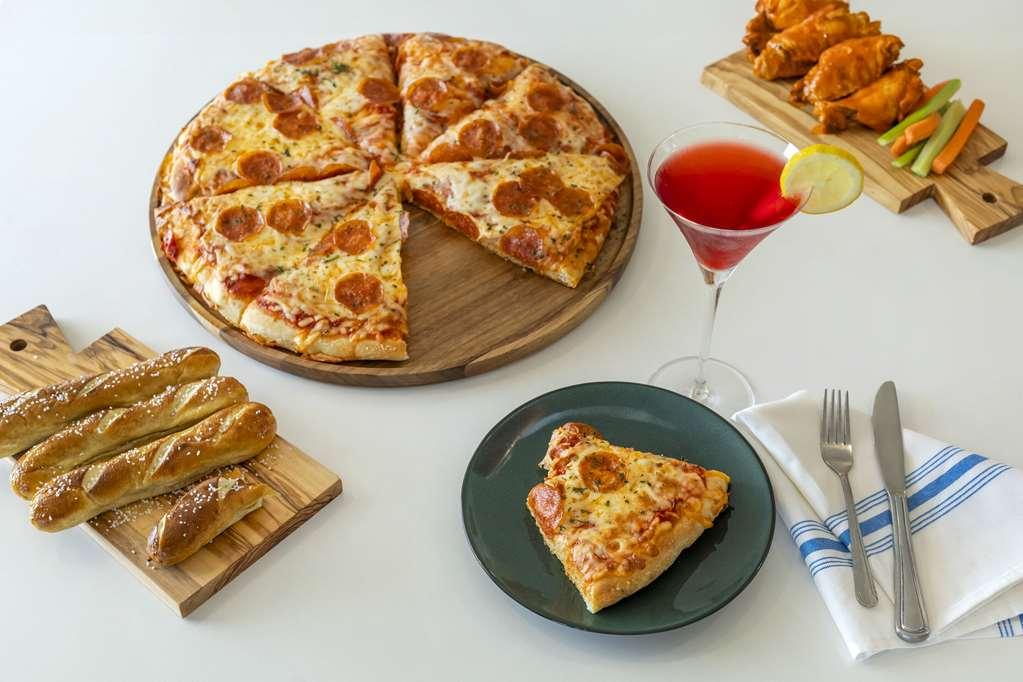 Comfort Inn & Suites Newark Liberty International Airport Restoran gambar